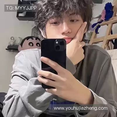 莫青
